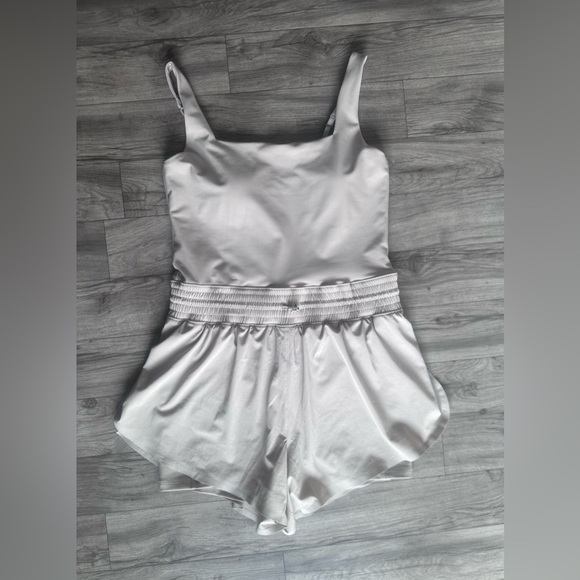 Abercrombie & Fitch Sculptlux Hybrid Flyaway Onesie. Removable cups.SZ L. - Picture 4 of 17